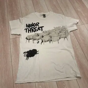 MINOR THREAT 티셔츠