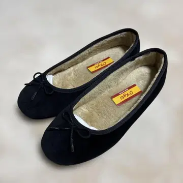 [ 새상품급 ] O'KYTI 오키티 벨벳 발레 슈즈 37