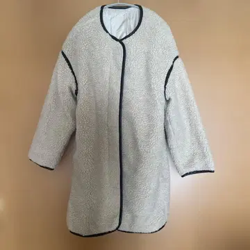 GRL 아이보리 보아 자켓 프론트 지퍼 포함