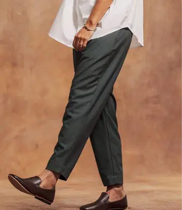 다크 그린 와이드 팬츠 슬림핏