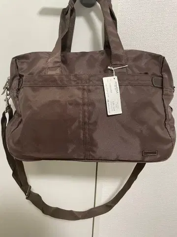 [ 새상품 ] ATTRATTIVA 브라운 나일론 보스턴 백