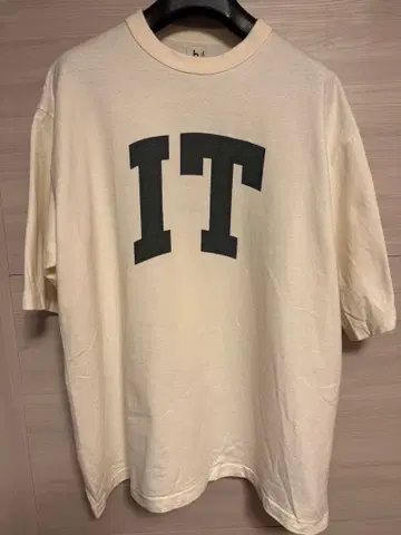 블럼스 라이트 베이지 반팔 T셔츠 3 사이즈