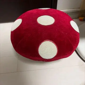 매쉬룸 클럽 봉제 인형 의자