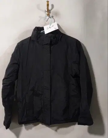 남성용 블랙 자켓 심플