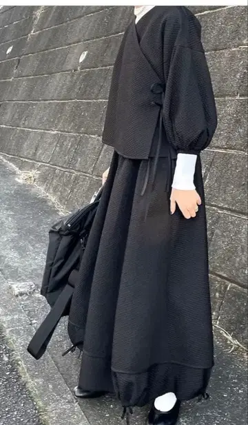 리본 벌룬 스커트 카슈쿨 상의 셋업