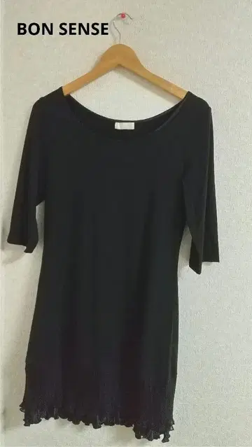 BON SENSE 밑단 플리츠 원피스