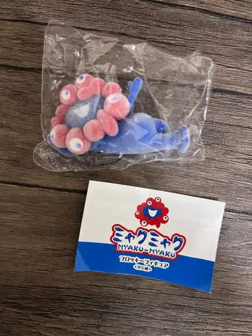 오사카 간사이 박람회 먀쿠먀쿠 플로키 피규어 웅크린 자세