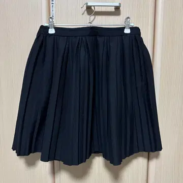 COS 블랙 플리츠 스커트 EUR 36