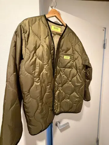 UNIVERSALOVERALL 퀼팅 자켓