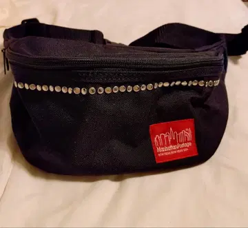 맨해튼 포티지 블랙 웨스트 파우치 스터드