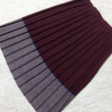 여성용 플리츠 스커트