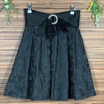 앤디 스커트 S 사이즈 블랙 꽃무늬 허리밴딩 없음