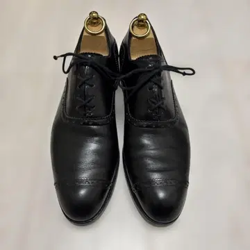 바커 블랙 드레스 슈즈 펀치 캡