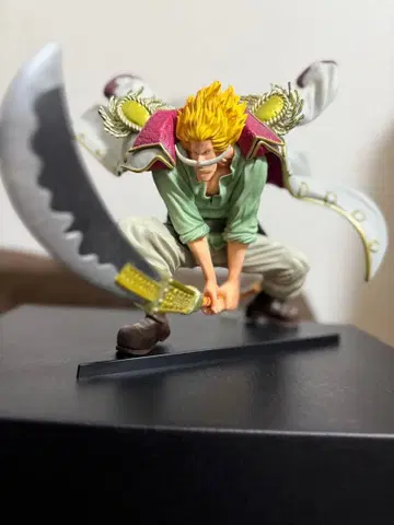 제일복권 에드워드 뉴게이트 피규어 (플러스 오뎅&로저)