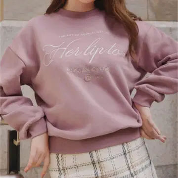 미개봉 새상품 herlipto Social Club Sweatshirt