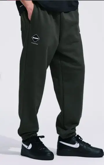 FCRB 24SS EMBLEM 스웨트 팬츠 M