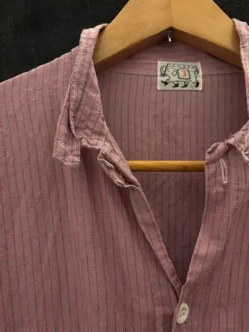 스트라이프 디자인 긴팔 셔츠 사이즈 3