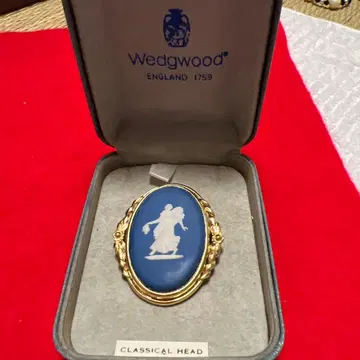 Wedgwood 클래시컬 헤드 브로치