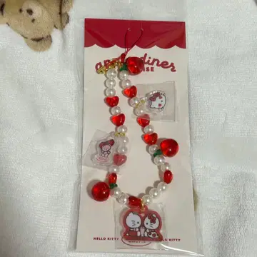 헬로키티 / 에뚜왈그리오트 / 비즈 포함 스트랩