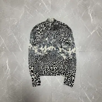 꽃무늬 레오파드 무늬 믹스 긴팔 상의