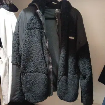 크리프 메이어 보아 자켓 블랙