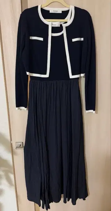 Herlipto Bicolor Knit Dress Set navy M
