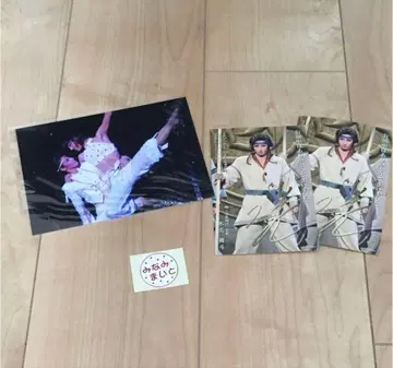 사인 포함 사진과 미나미 마이 스티커 세트