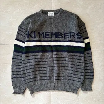 90s vintage 영국제 니트 스웨터 개성파 그레이 영문 로고