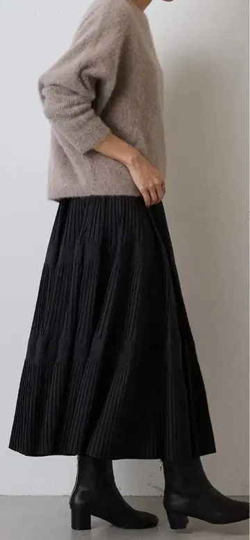 비어즐리 플리츠 롱 스커트 BEARDSLEY