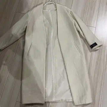 Capsule Rossa 코트 화이트