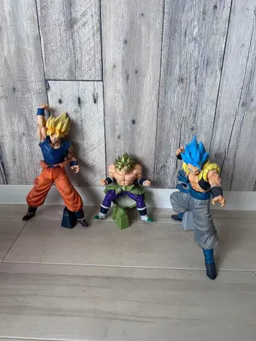 드래곤볼 피규어 손오공 브로리 오지터
