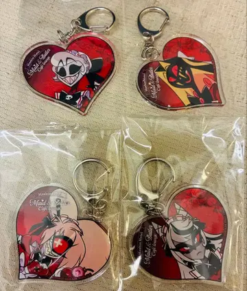 해즈빈 호텔 x 애니메이트 카페 하트형 아크릴 키링 4개 세트