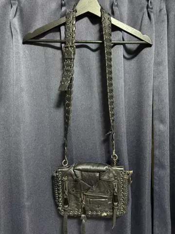 블랙 가죽 숄더백 라이더형 펑크 Y2K