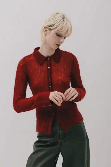 THE TOE Tate Modern knit red