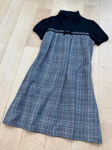 새상품급 la Bala 러버 러버 체크 원피스 터틀넥