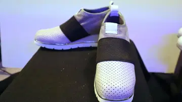 현행 모델 VITA NOVA (비타 노바) 슬립온 22.5 EEE