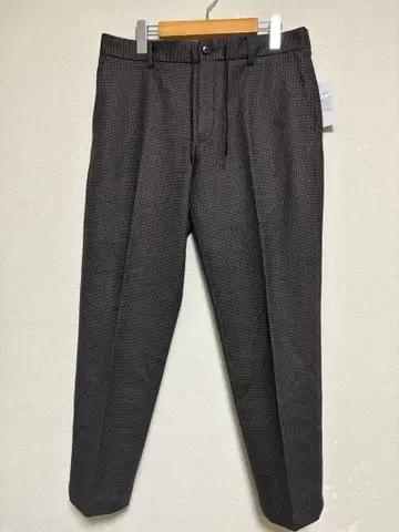 SHIPS 다크 그레이 체크 무늬 슬랙스