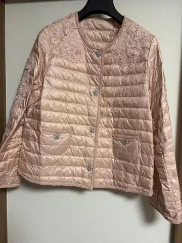 컨디션 최상 제국호텔 슈퍼뷰티 아우라보 핑크 자수 42사이즈