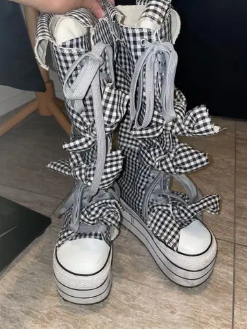 깅엄 체크 리본 롱 부츠