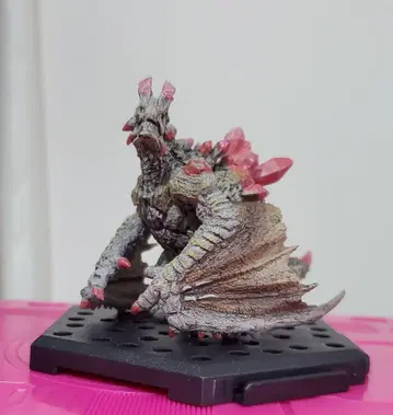 몬스터 헌터 몬헌 피규어 바살모스 아종