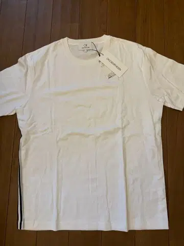 CK CALVIN KLEIN 화이트 스트라이프 T셔츠