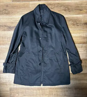 새상품급 블랙 트렌치코트 / 취업활동에도 추천