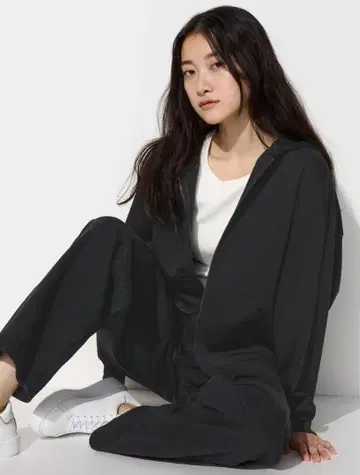 UNIQLO 드라이 맨투맨 릴랙스 후드티 M 사이즈 블랙