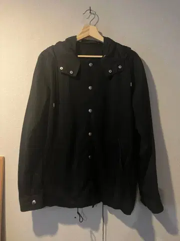 P.E.O.T.W.AG 후드 부착 블랙 마운틴 파카