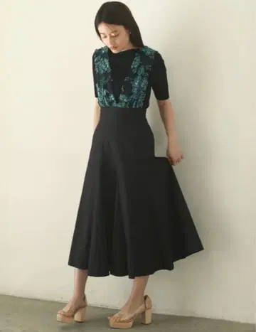 러그나문 원피스 스커트