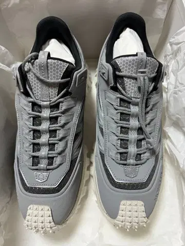 Momcler Trailgrip 그레이 비브람 밑창 43