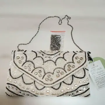 새상품 노크티루카 비즈 숄더백 클러치 3WAY 골드