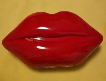 빨간색 입술 모양 파우치 새상품