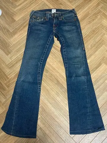 True Religion 다크 블루 부츠컷 데님 24 레어
