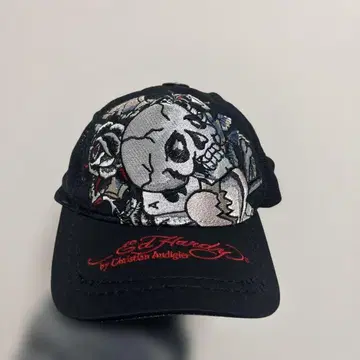 Ed Hardy 스컬 자수 트래커 캡